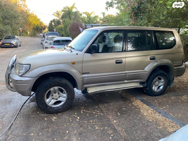 מודעת רכב טויוטה לנד קרוזר