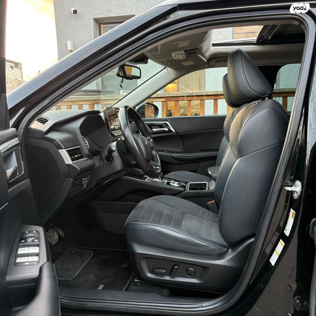 מיצובישי אאוטלנדר