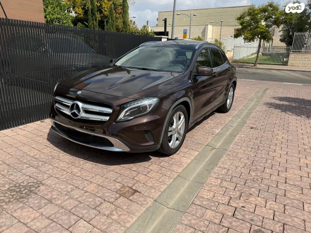 מודעת רכב מרצדס-בנץ GLA