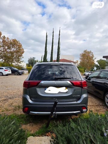 מיצובישי אאוטלנדר