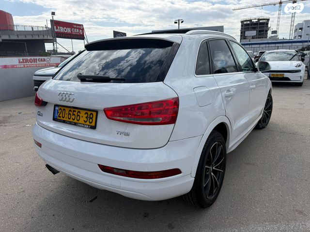 מודעת רכב אאודי Q3 1