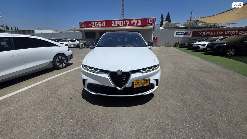 מודעת רכב אלפא רומיאו טונלה