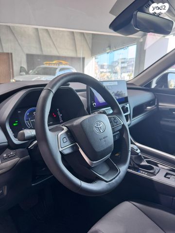 טויוטה גראנד היילנדר