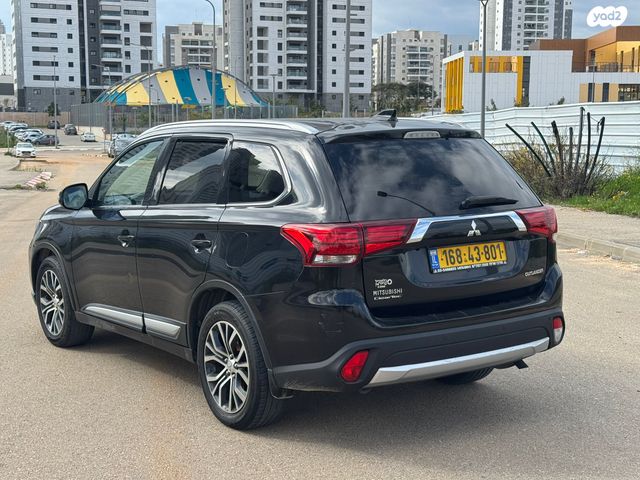 מיצובישי אאוטלנדר