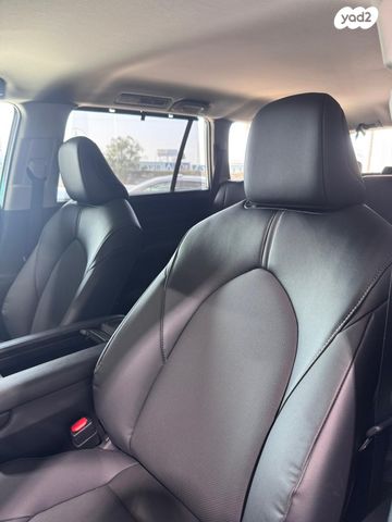 טויוטה גראנד היילנדר