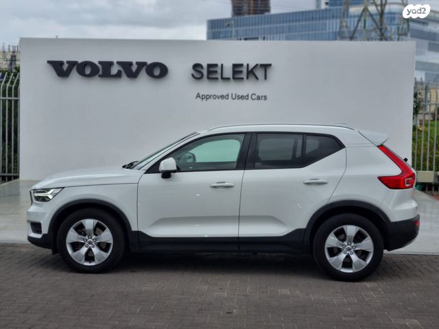 מודעת רכב וולוו XC40 2