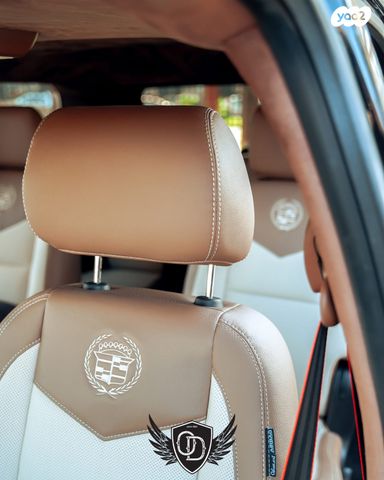 מודעת רכב קאדילק אסקלייד