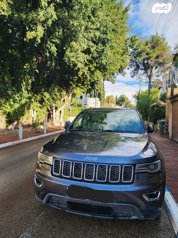 מודעת רכב ג'יפ גרנד צ'ירוקי