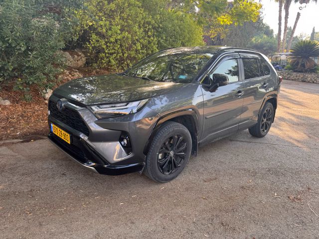 מודעת רכב טויוטה RAV4