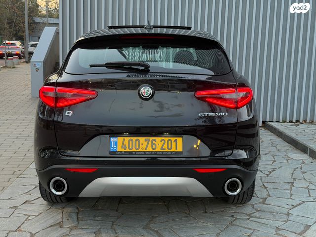 אלפא רומיאו סטלביו