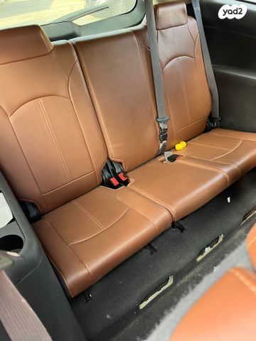 שברולט טראוורס