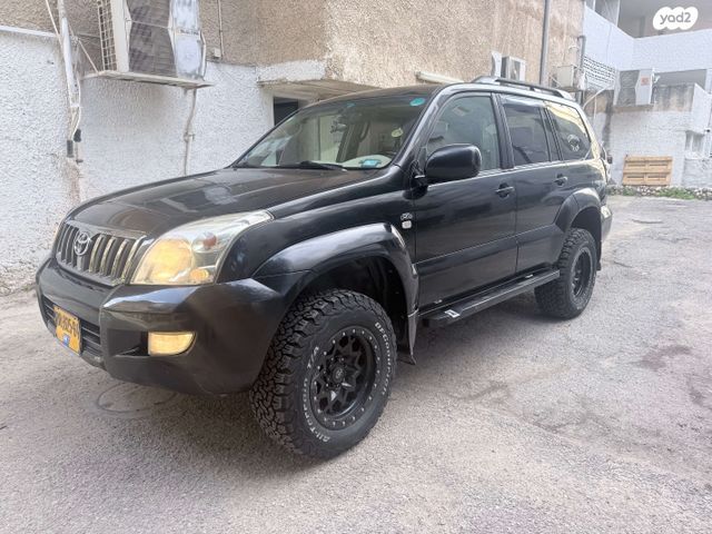 טויוטה לנד קרוזר