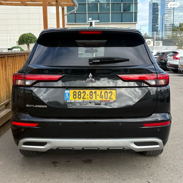 מיצובישי אאוטלנדר