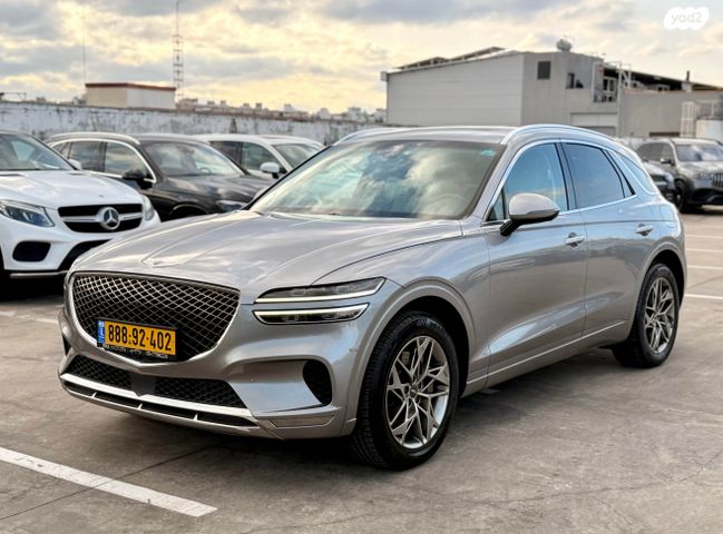 מודעת רכב ג'נסיס GV70