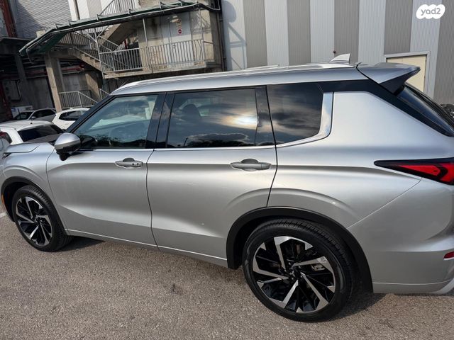 מיצובישי אאוטלנדר