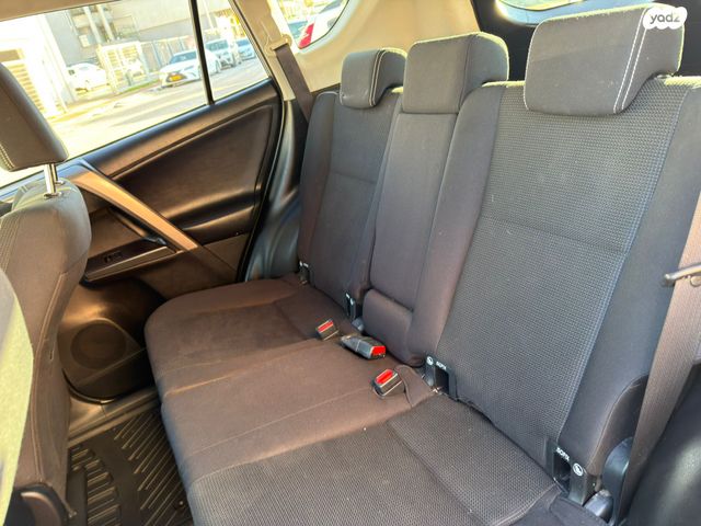 טויוטה RAV4