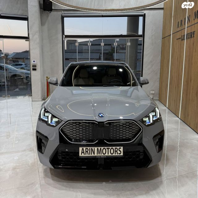 מודעת רכב ב מ וו iX2