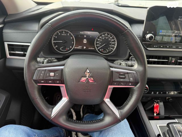 מיצובישי אאוטלנדר