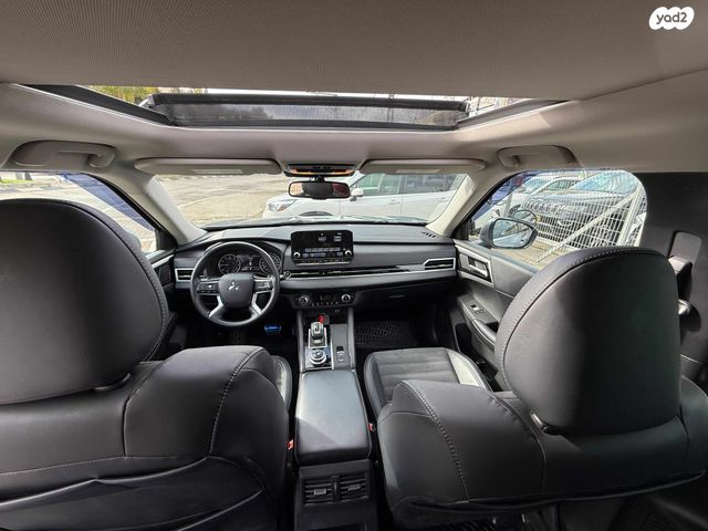 מיצובישי אאוטלנדר