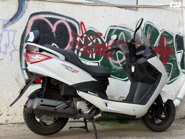 סאן יאנג ג'וי רייד 200