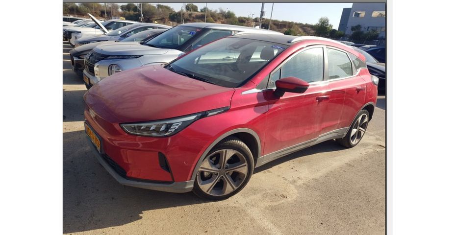 מודעת רכב ג׳ילי Geometry C