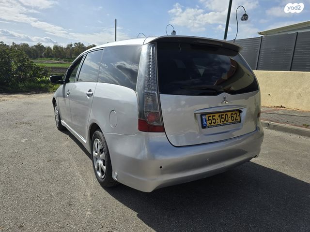 מודעת רכב מיצובישי גרנדיס