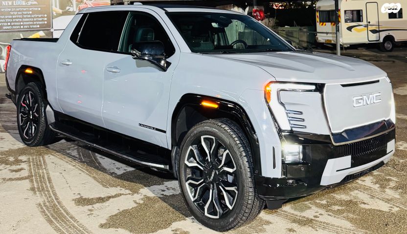 מודעת רכב ג'י.אם.סי סיירה EV  