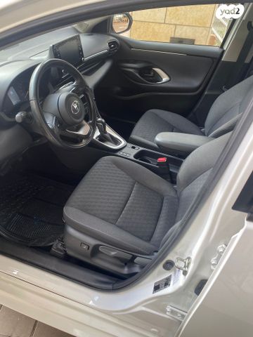 טויוטה יאריס