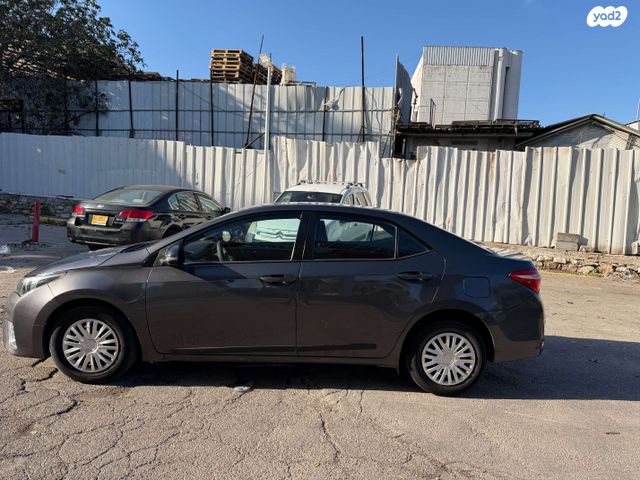 טויוטה קורולה