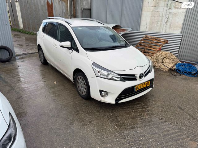 מודעת רכב טויוטה ורסו