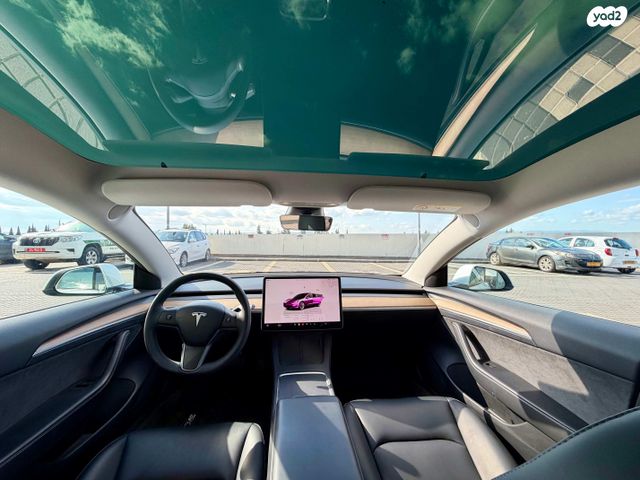 טסלה מודל 3