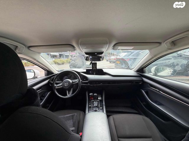 מאזדה 3