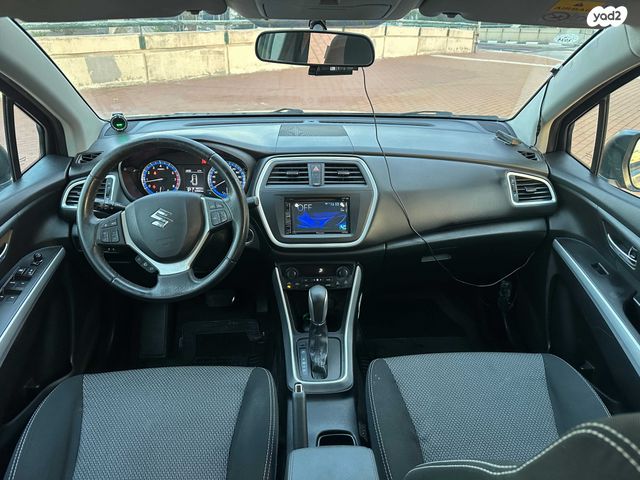 סוזוקי קרוסאובר