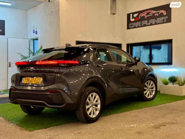 טויוטה C-HR