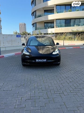 מודעת רכב טסלה מודל 3