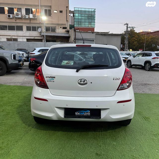 יונדאי i20