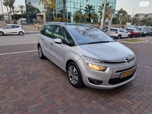 מודעת רכב סיטרואן C4 פיקאסו