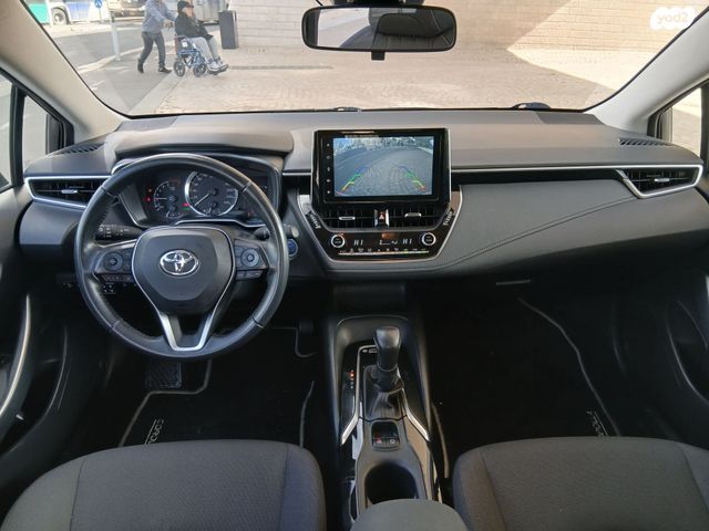 מודעת רכב טויוטה קורולה 1