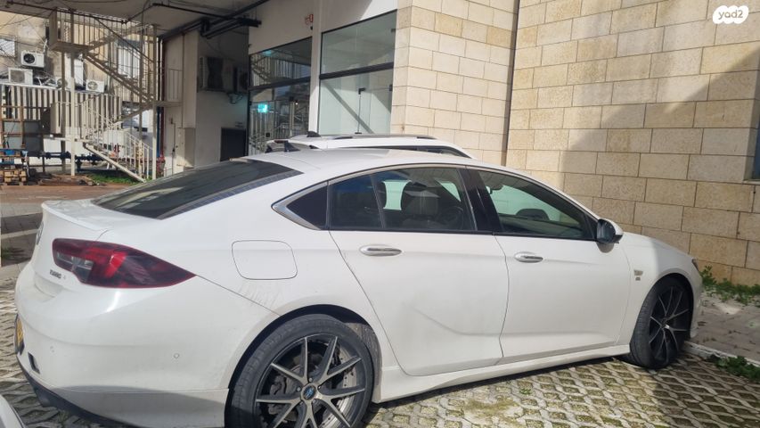 אופל אינסיגניה