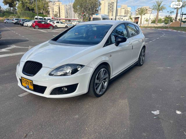 מודעת רכב סיאט לאון