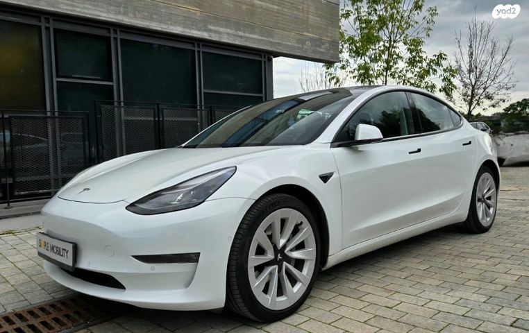 מודעת רכב טסלה מודל 3