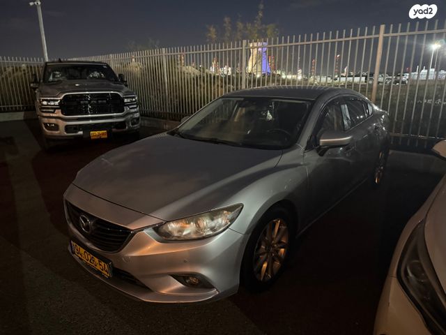 מאזדה 6