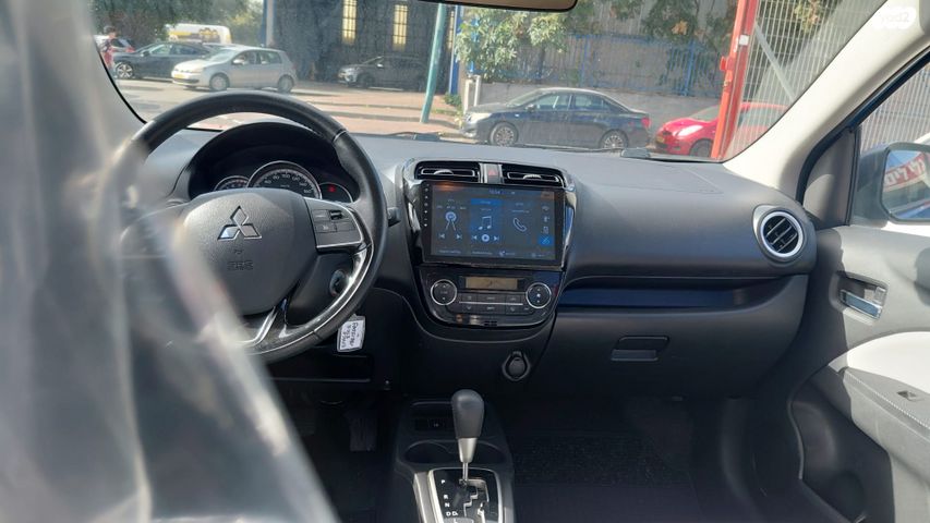 מיצובישי ספייס סטאר