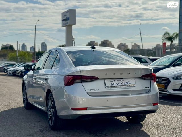 סקודה אוקטביה 