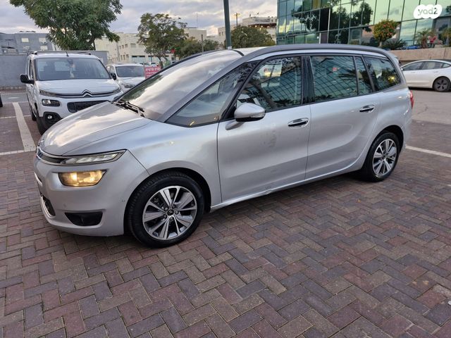 מודעת רכב סיטרואן C4 פיקאסו 1