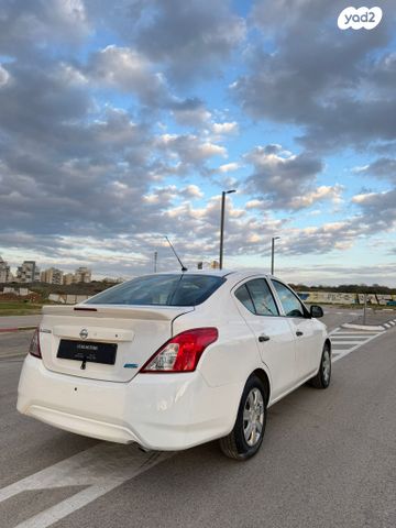 ניסאן אלמרה