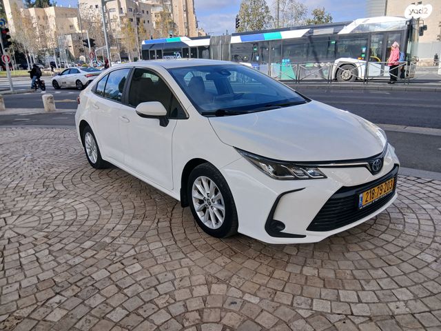מודעת רכב טויוטה קורולה 2