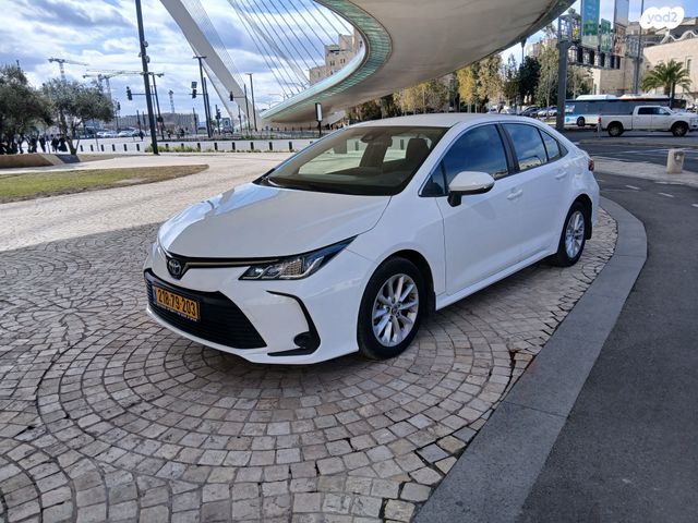 מודעת רכב טויוטה קורולה