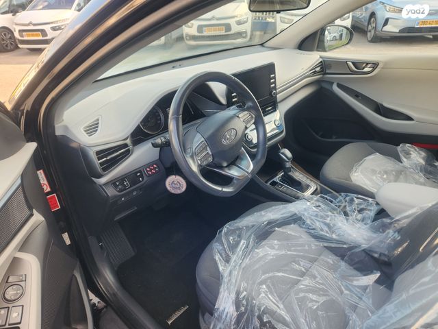 יונדאי איוניק