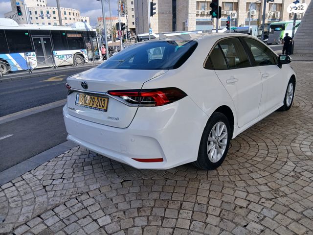 טויוטה קורולה